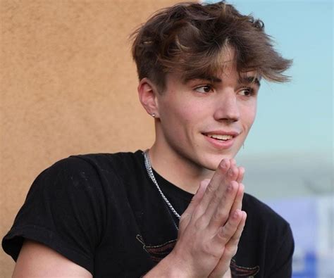 Jun 6, 2022 · A post shared by Bryce Parker (@bryce.parker) As of now, he has garnered more than 2.3 million followers and 101.8 million likes on his TikTok handle . Similarly, he has a good fan following of over 367,000 on his Instagram handle . 